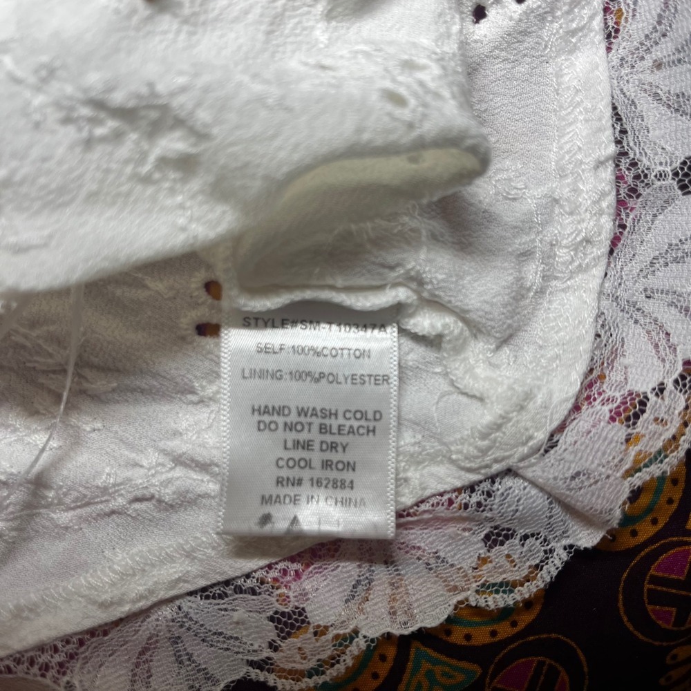 ✨Bobbi Rocco White Eyelet Lace Cami Crop Top Black Ribbon Tie Detail Size S - Picture 7 of 7